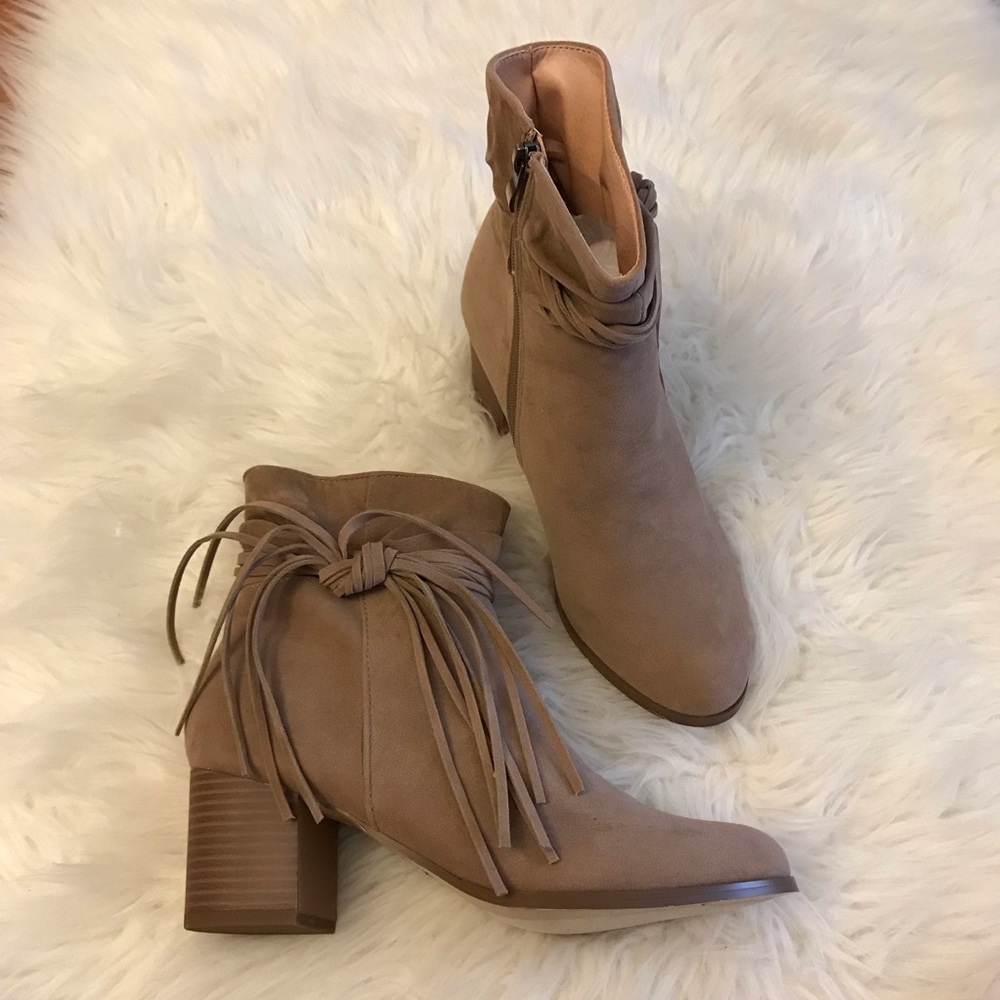🆕 Lynn Taupe Side Bow Tassel Slouchy Boot - Picture 6 of 8